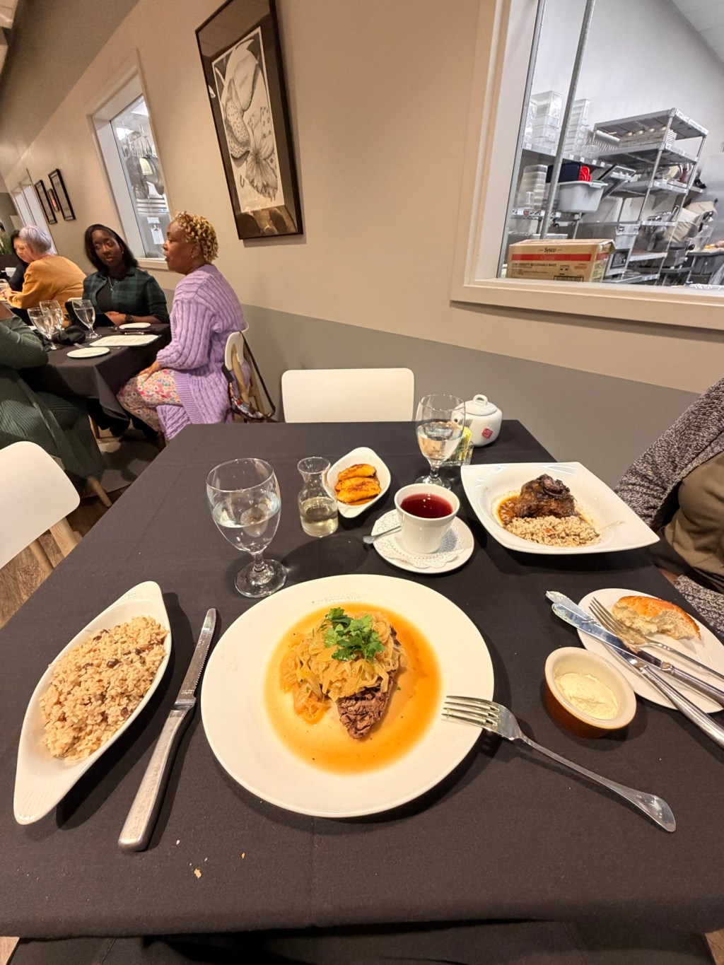 Visiting Café Frisch in Jacksonville, Florida: The Student-Led Fine Dining Experience Where You Can Eat Like a King for&nbsp;$15